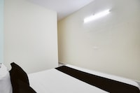 SPOT ON Hotel Royal Inn Bābupet Railroad Station