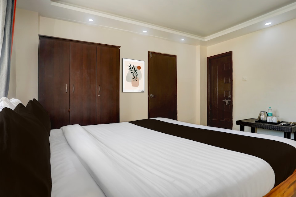 Hotel O LA MARINA Hotel & Homestay Sea Beach Road, Baliapanda Puri, Puri