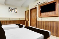 OYO 838070 HOTEL VIN INN