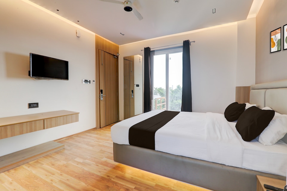 Super Hotel O Nirmal Restaurant Bar Banquet & Rooms Faridapur, Kanpur Road Lucknow, Lucknow