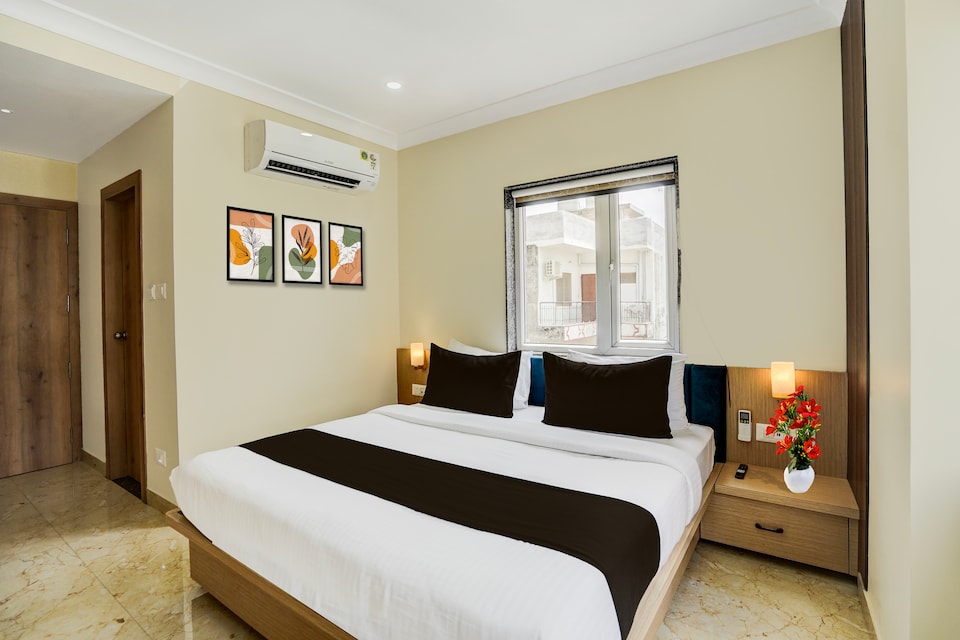 Super Townhouse Oak Banaras Central Railway Junction Formerly Sri Hari Inn, Sigra, Varanasi