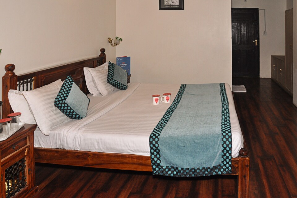 OYO 2385 Hotel Oakwood Hamlet, Kalka-Shimla Highway, Shimla