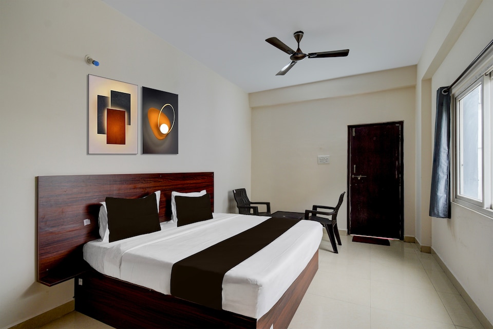 Hotel O Shabari Heights Luxury Abode A/C Rooms SR Nagar Metro Station, Ameerpet, Hyderabad