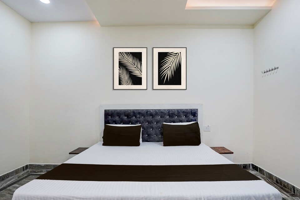 Hotel O R N Palace , Jhansi, Jhansi