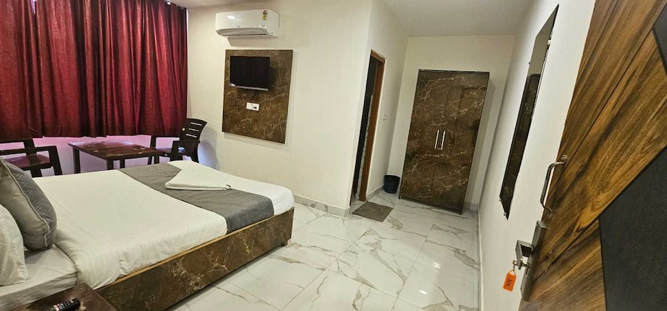 Hotel O Dream Town Tilapta Village, Greater Noida, Noida