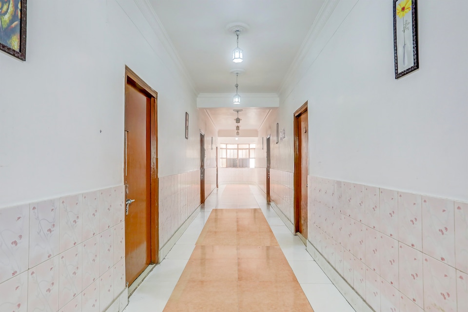 Hotel O Welcome Palace, Gandhi Maidan Patna, पटना