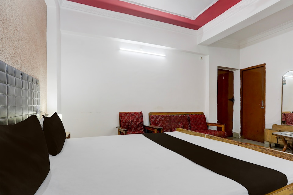 Hotel O Welcome Palace, Gandhi Maidan Patna, Patna