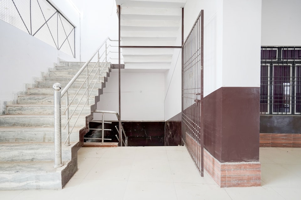 HOTEL O SP GRAND, Mahmudabad, Mahmudabad