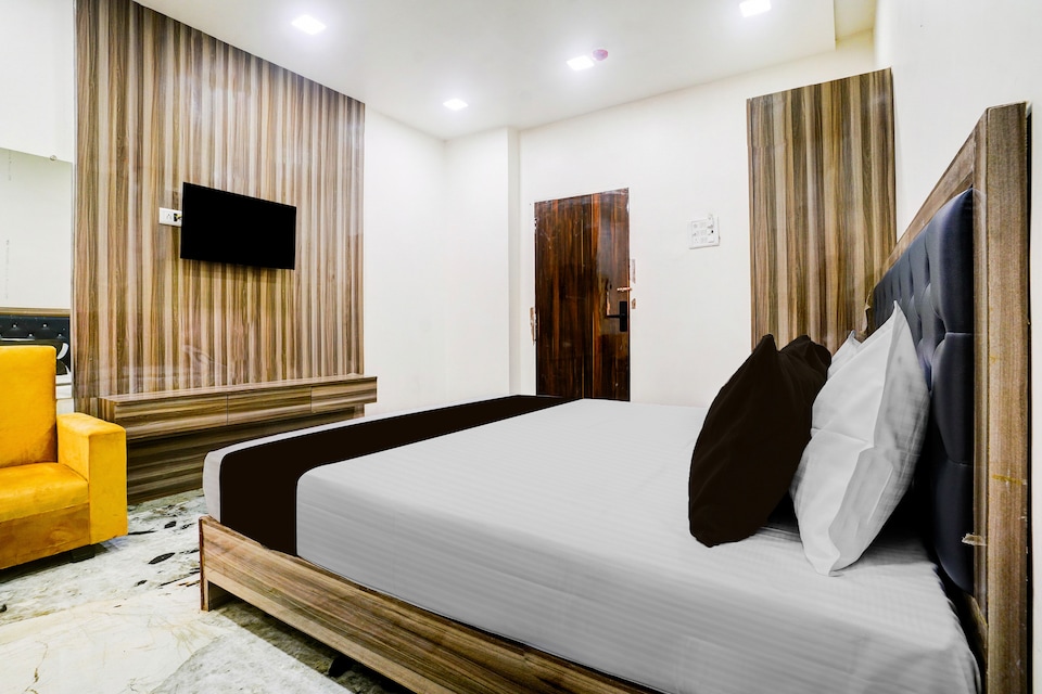 Super Collection O Ulhasnagar Birla Temple Formerly Hotel Yash Residency, Mumbai- Kalyan-Bhiwandi- Badalapur, Mumbai