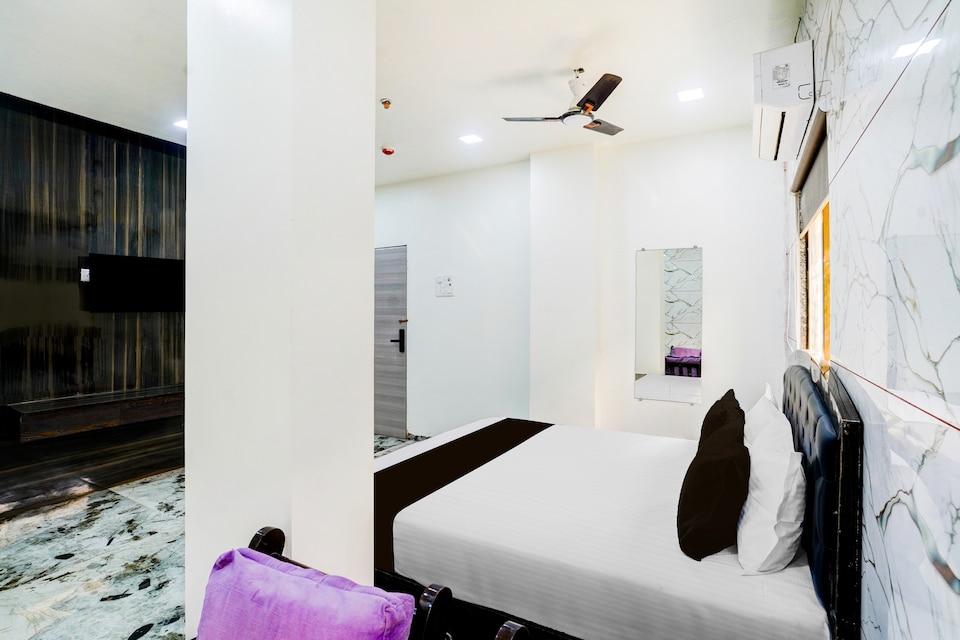 Super Collection O Ulhasnagar Birla Temple Formerly Hotel Yash Residency, Mumbai- Kalyan-Bhiwandi- Badalapur, Mumbai