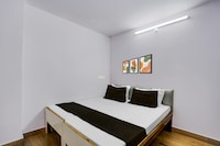 SPOT ON Stay In Banarasiya