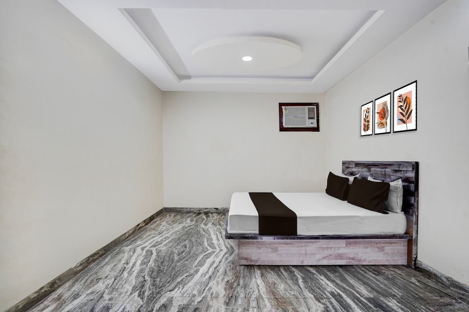 SPOT ON 777 Hotel Rooms Bankpur Mod Bus Stop, Faridabad, Faridabad