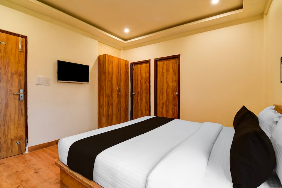 Hotel O  Blue stone Residency, Rajarhat Kolkata, Kolkata