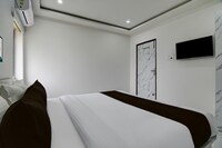 Hotel O  Blue stone Residency