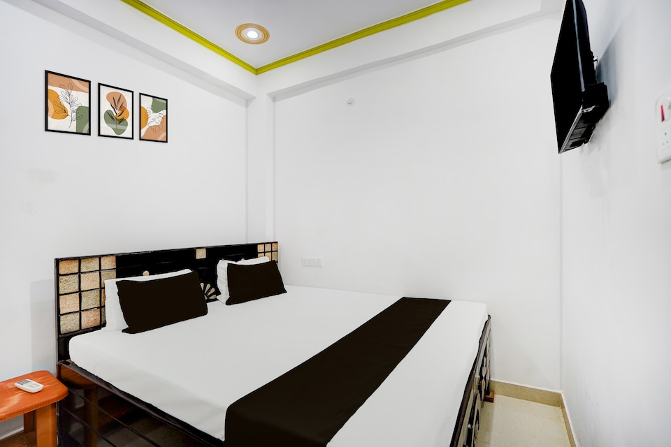 Hotel O Dharamvir Guest House Bihta Airport, Bihta Patna, Patna