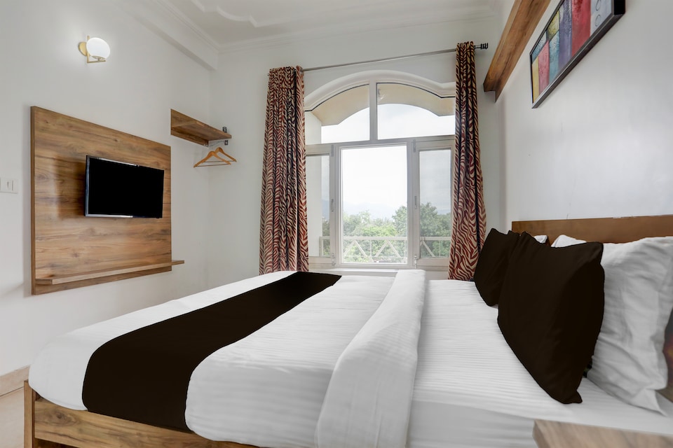 Collection O Haldwani Railway Junction Formerly Hotel Kanta, Tikonia Haldwani, Haldwani