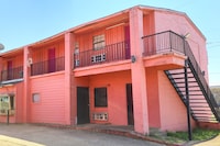 Way Side Inn by Hotel O Dallas near Fair Park Downtown