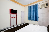 Hotel O TAVIRA INN Sector 34 Metro Station