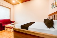 SPOT ON Dhruv vatika