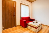 SPOT ON Dhruv vatika