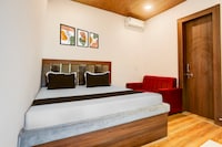 SPOT ON Dhruv vatika