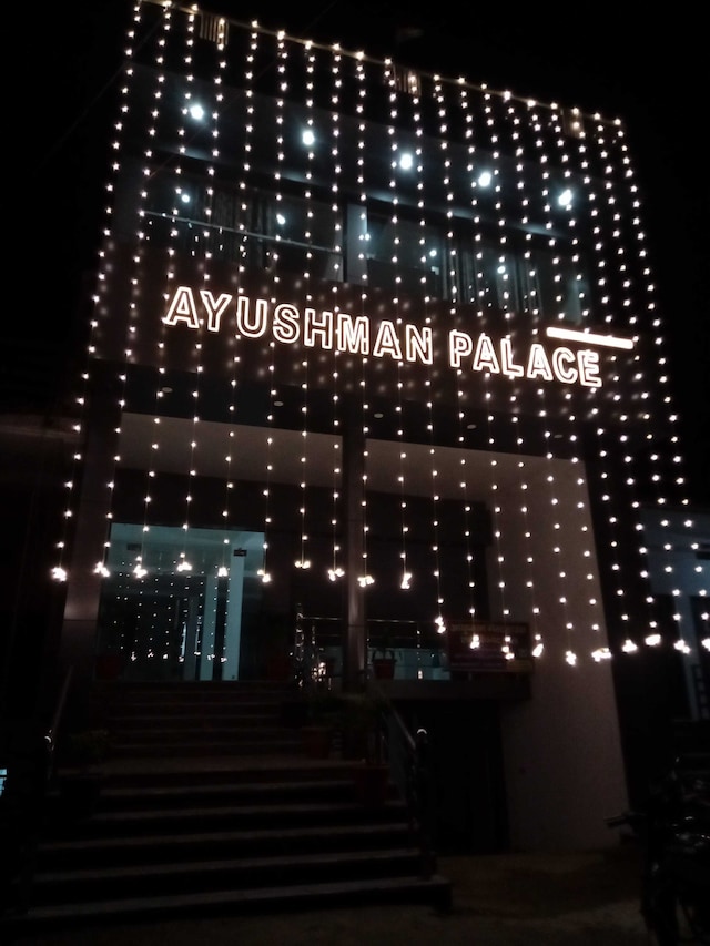 SPOT ON Ayushman guest house nd banquet hll Gharwar Shukpura Road