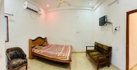 OYO 838224 Ayushman guest house nd banquet hll