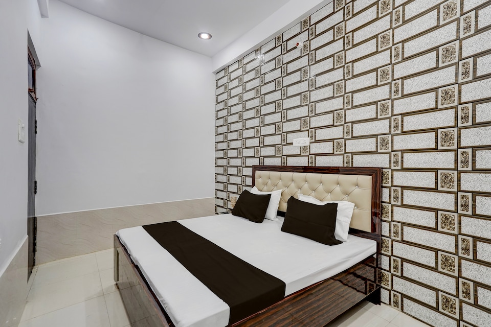 SPOT ON The Soraon Residency, Mumfordganj Allahabad, Prayagraj