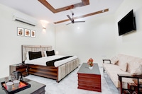 Hotel O Golden Guest house Sant Nagar