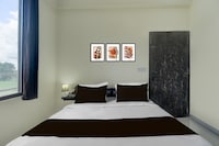 Hotel O Aabha Residency