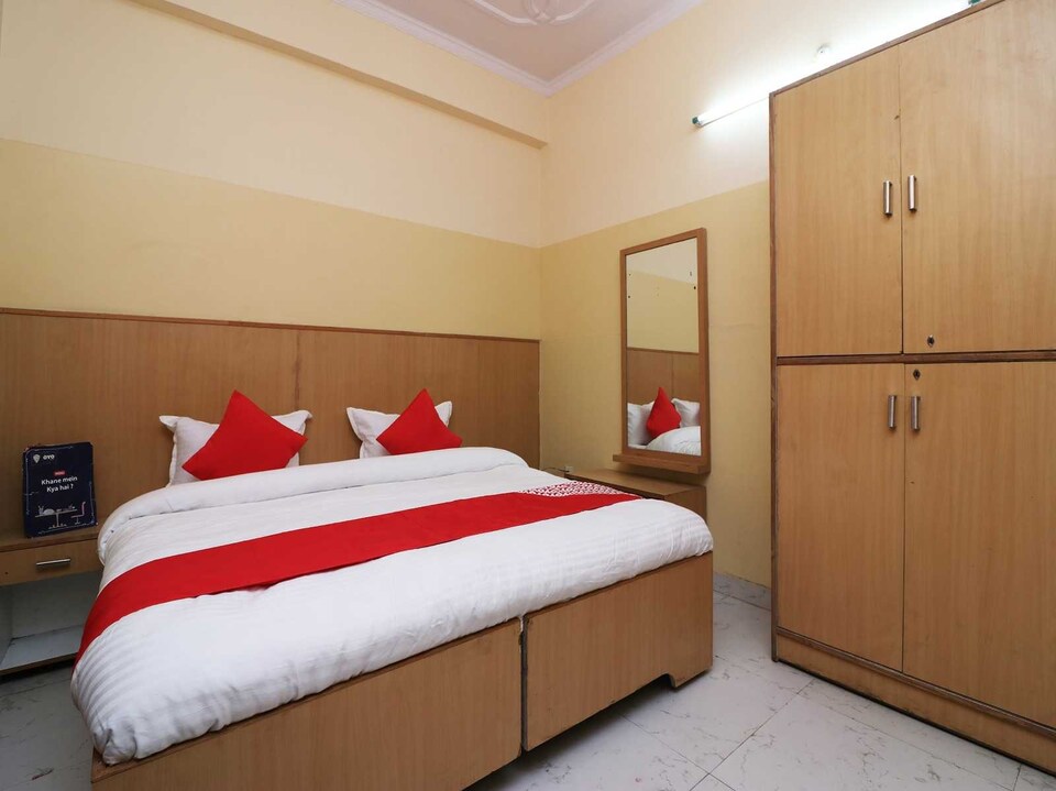 Hotel O UP 87 HOTEL & RESTAURANT , Kasganj, Kasganj