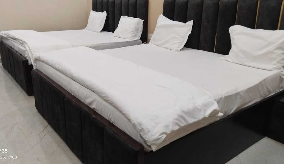 Hotel O UP 87 HOTEL & RESTAURANT , Kasganj, Kasganj