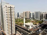 Spacious 2 bedroom fully furnished Partial Sea View And Park