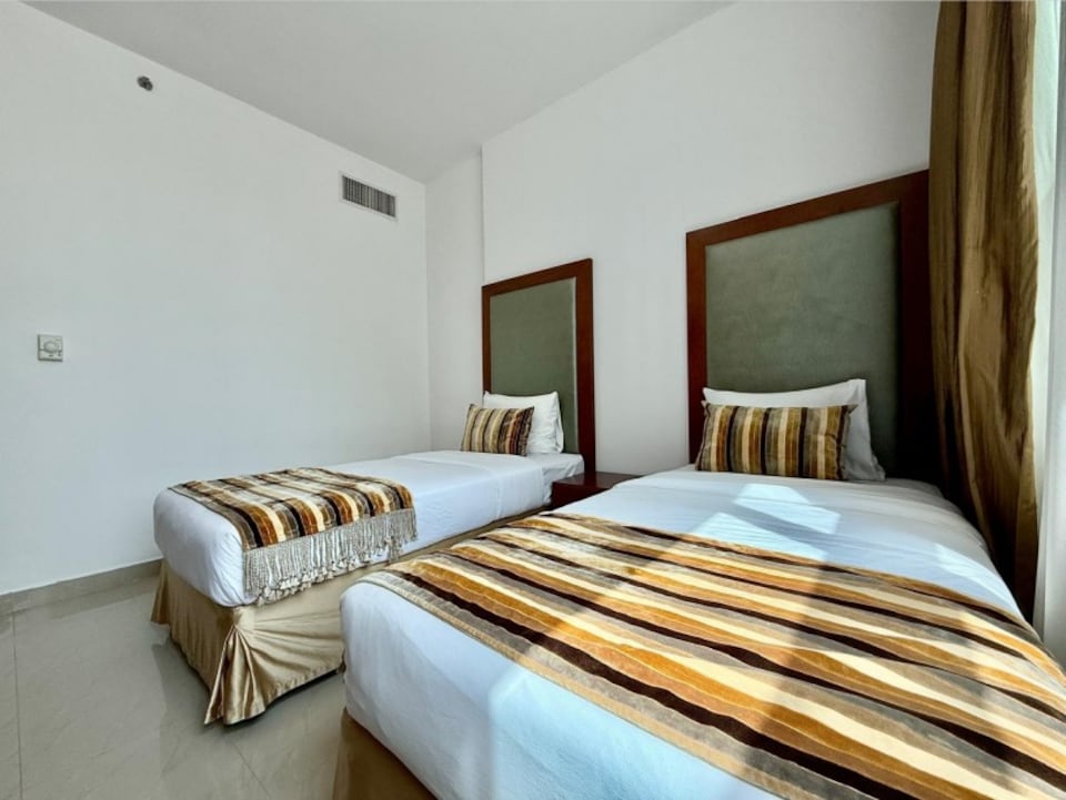 Deluxe fully furnished 2 Bedroom Apartment With City View, Madinat Zayed Abu Dhabi, Abu Dhabi