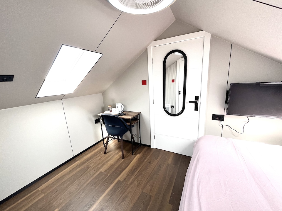 OYO Welsh Holiday Accommodation - Modern Stay, Pembroke Dock (Wales), Pembroke Dock