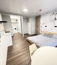 OYO Welsh Holiday Accommodation - Modern Stay