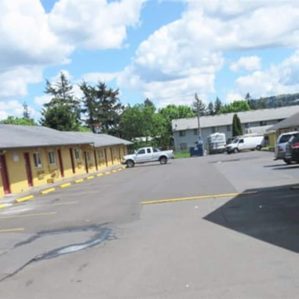 Del Rancho Motel By Townhouse Portland OR Hwy 205, C97015, Portland OR