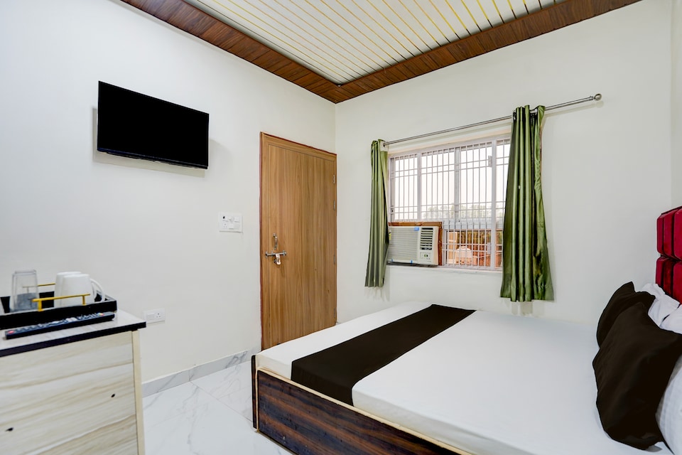 Hotel O Mathura Central Railway Junction Formerly Bhagwati Palace, Mathura Station, Mathura