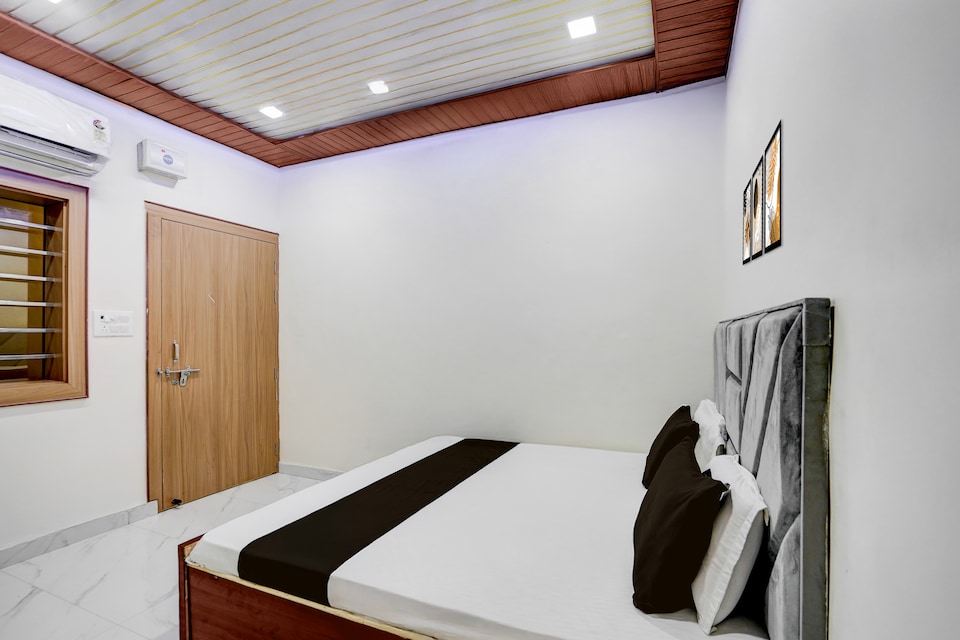 Hotel O Mathura Central Railway Junction Formerly Bhagwati Palace, Mathura Station, Mathura