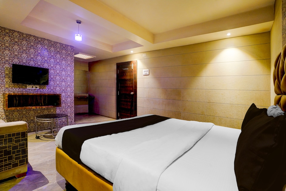 Super Hotel O Diana Palace Lodging & Boarding, Mumbai- Kalyan-Bhiwandi- Badalapur, Mumbai
