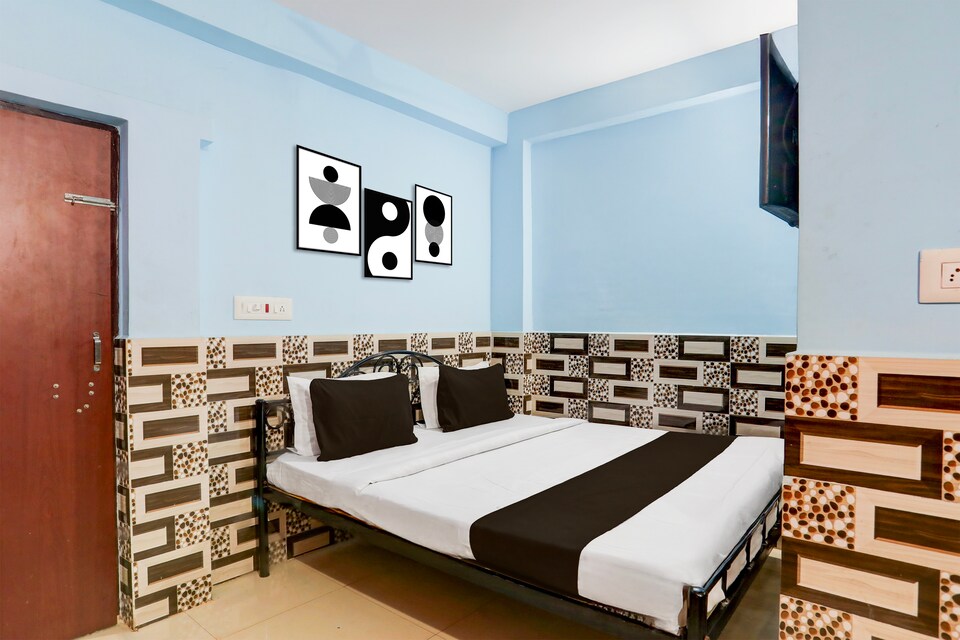 Hotel O DMR Lodge & Restaurant Bahadalpur Railway Station, Khandagiri Bhubaneswar, Bhubaneswar
