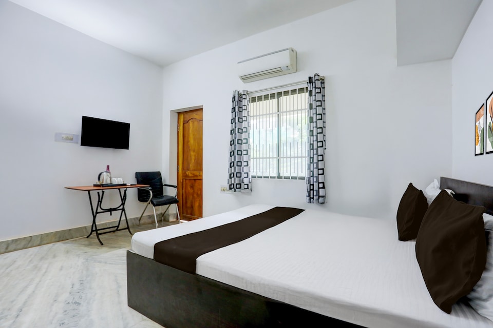 Hotel O RISHI REGENCY Anandabana Park, Khandagiri Bhubaneswar, Bhubaneswar