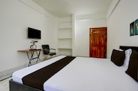 Hotel O RISHI REGENCY Anandabana Park