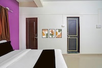 Hotel O Ashiyana lodge Wakad Bridge Bus Stop