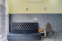 SPOT ON Hotel Manohar