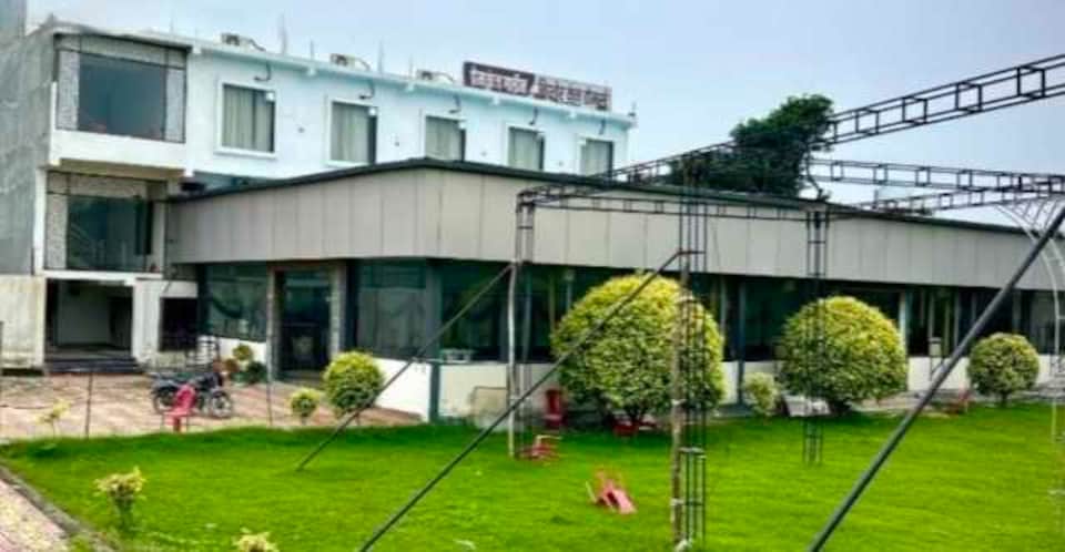 Hotel O Prem Kunj Acharya Narendra Dev Nagar, Ayodhya, Ayodhya