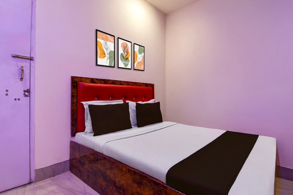 Hotel O Vedika Acropolis Mall, Ruby Hospital Kolkata, Kolkata