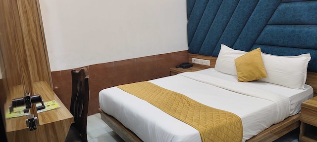 Hotel O SHUBHAM LODGING & BOARDING 