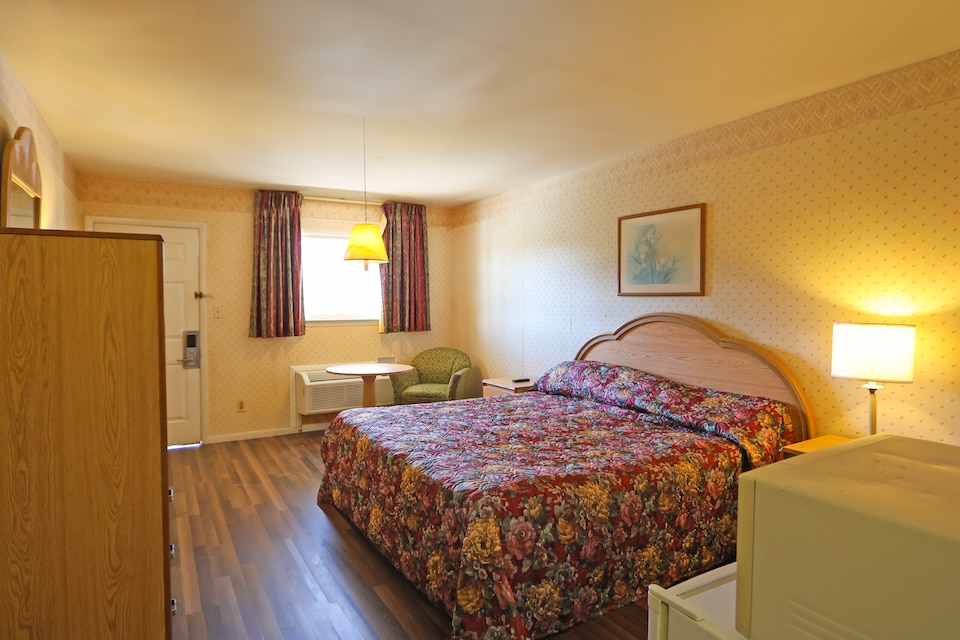 Hotel O Relax Inn Lewisburg near I-64, Lewisburg, WV, Lewisburg, WV