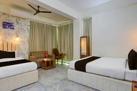 Townhouse OAK Hotel Dream Palace